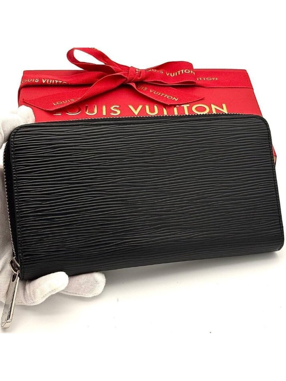 Louis Vuitton Wallet Epi Zippy Noir Black